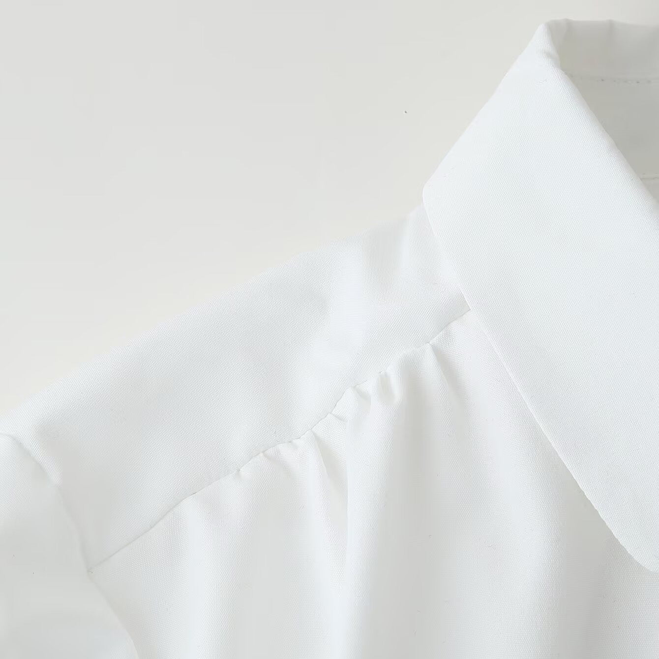 European And American Style French Style Design Sensitive Diligent Style Fashion Hollowed-out Flower Embroidered Shirt